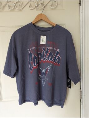 NWT NHL Washington Capitals Short-Sleeve Cropped Tee L 12/14
